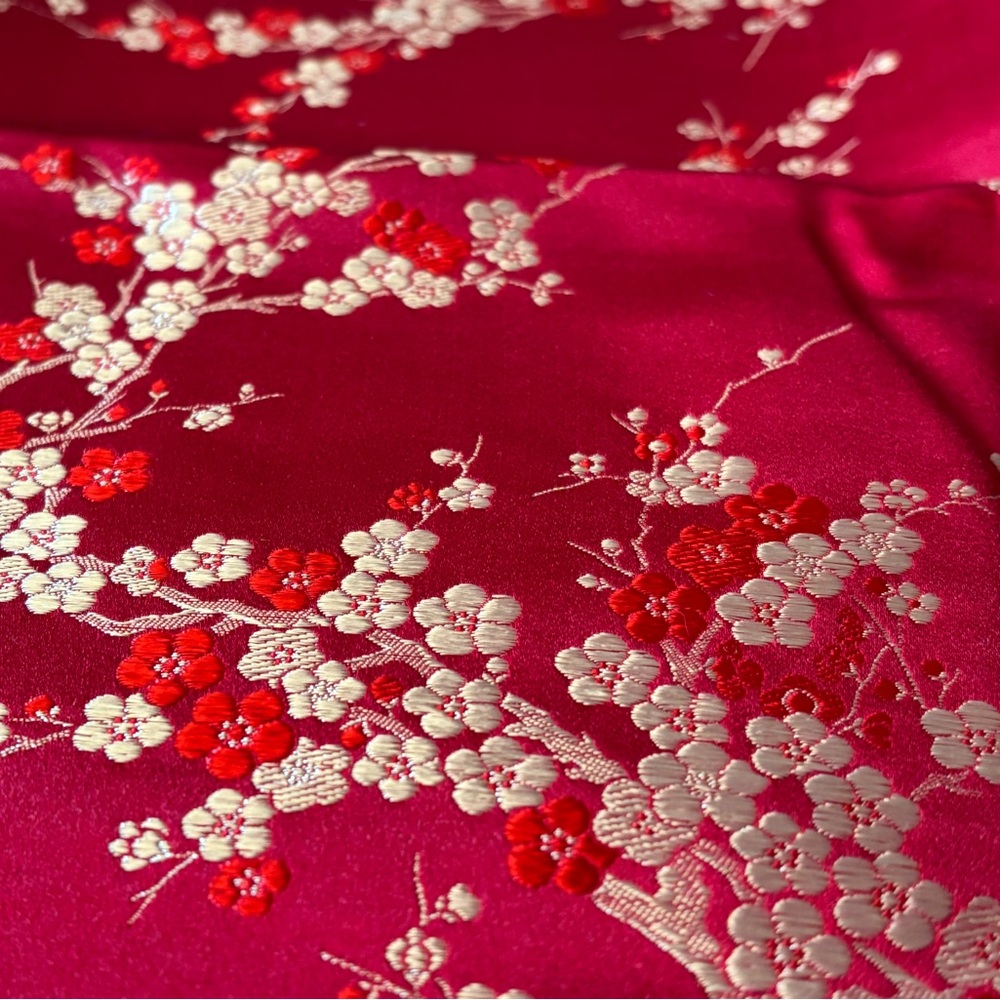 100% silk fabric NEW and never used